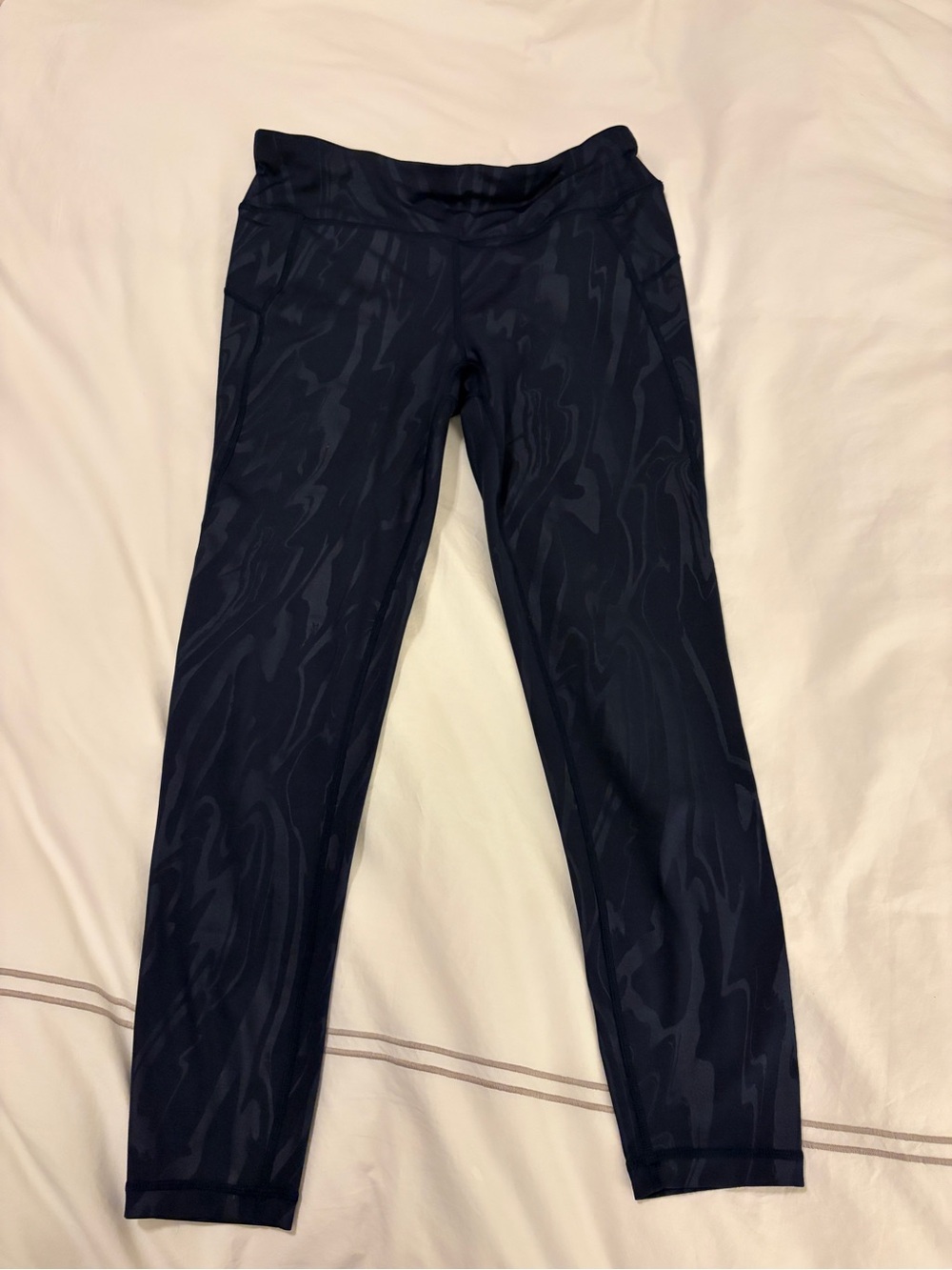 Sweaty Betty Navy All Day 7/8 Leggings with Subtle Marble Print